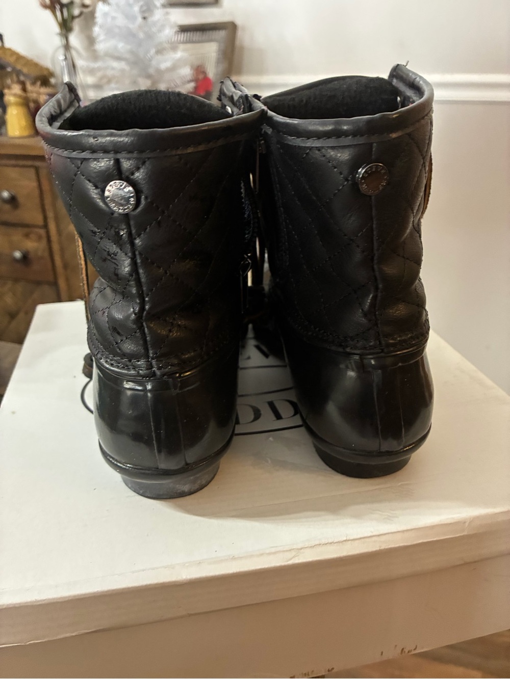 Steve Madden Black Quilted Lace-Up Duck Boots - Picture 5 of 5